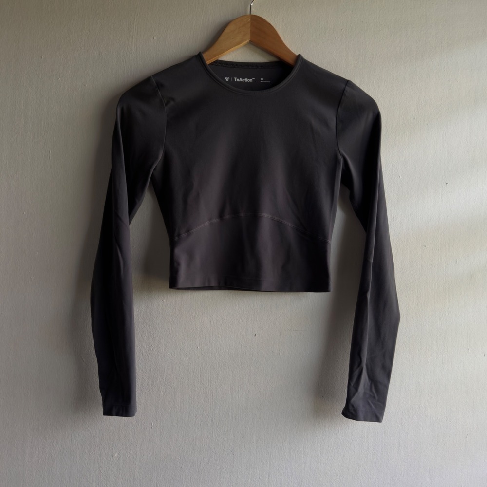 TnAction Aritzia Gray Long Sleeve Crop Top Women Activewear Crew Neck XS
